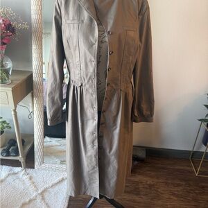Elegant Tan Trench Coat for Women